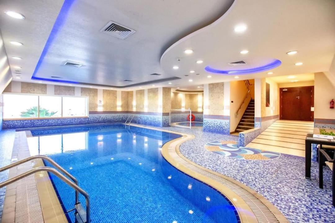 Luxury Kings Palace Private With Shared Kitchen Next To Barasti * Dubai