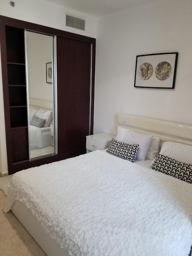 Luxury Kings Palace Private With Shared Kitchen Next To Barasti Homestay Dubai
